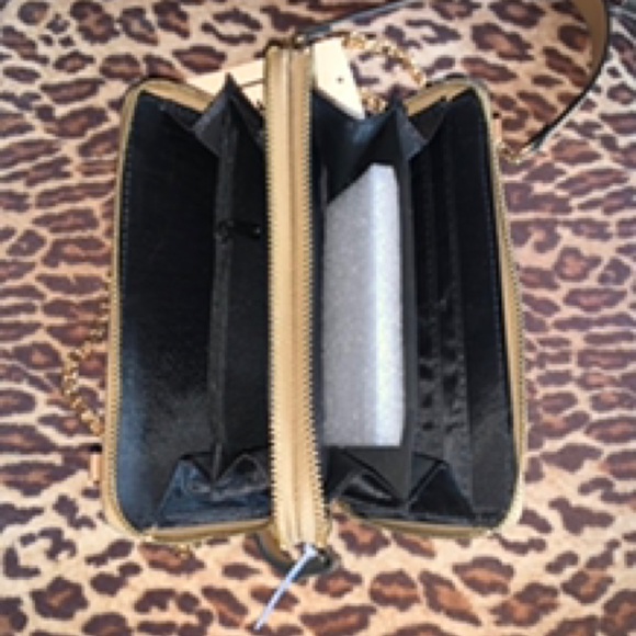 Perfect Image New York Wallet Crossbody - Picture 2 of 4